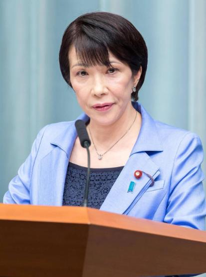 日本求饶也晚了？中方不救，特朗也救不了！全世界都没料到，高市接到噩耗，该来的报应