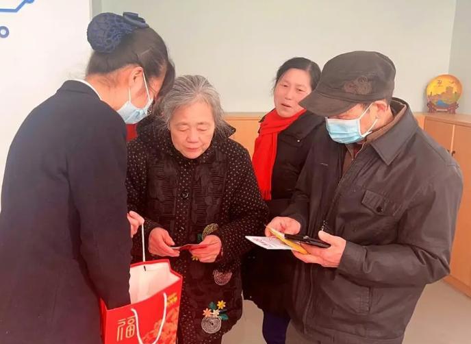 退休后，去了就会后悔的6个地方，最好一个都不要去6、投资场所退休后，有了稳定
