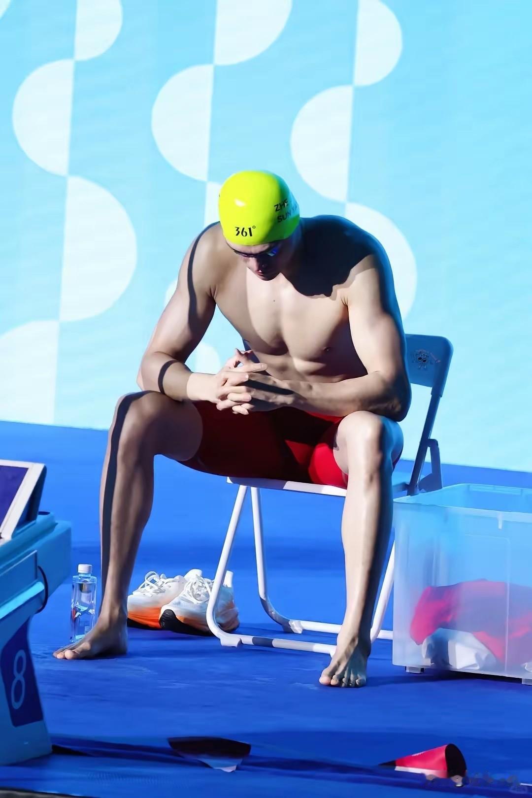 不愧是孙杨一句话打败了99%的人！记者问孙杨：没拿冠军难过吗？”孙杨的回答让