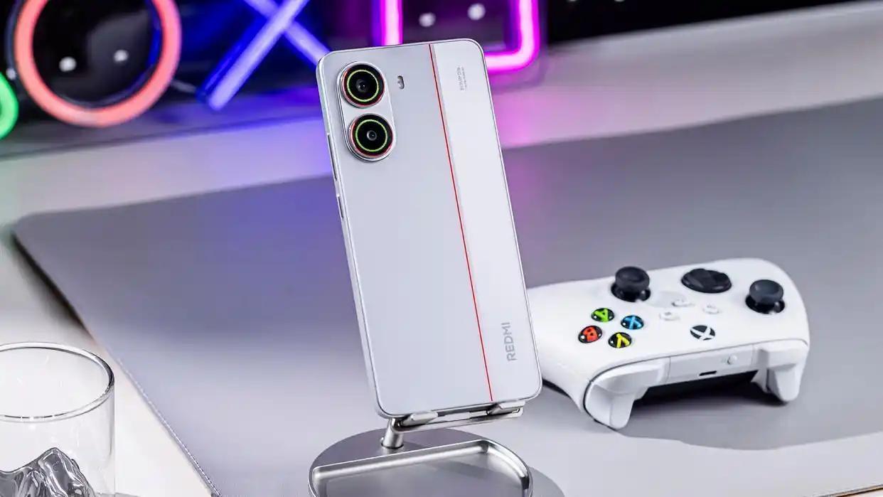 1359元杀疯了！红米Turbo4Pro：7550mAh+骁龙8s千元机