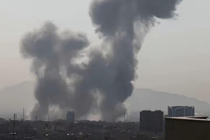 美以损失惨重，局势完全超出他们预期，没料到伊朗准备这么充分，没想到伊朗反击这么猛