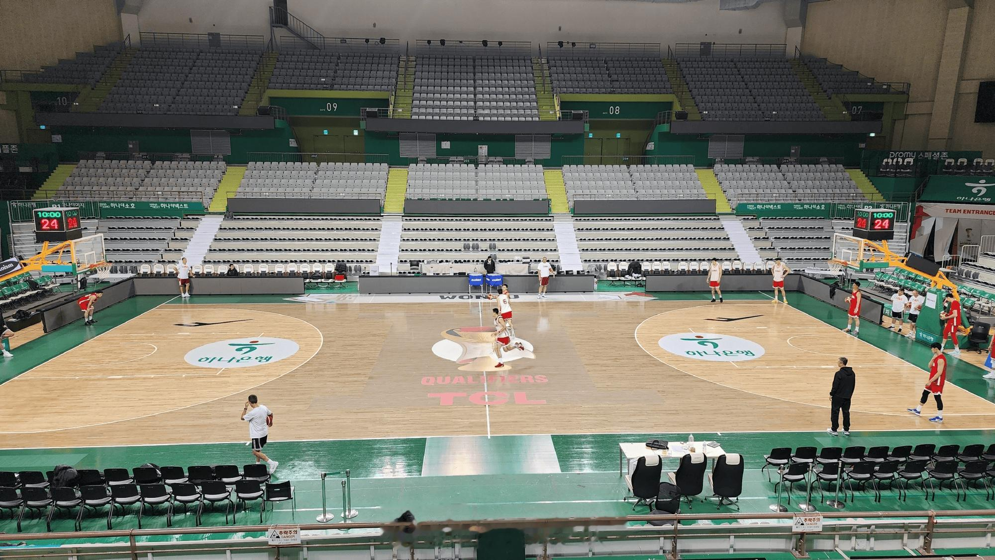 中国篮球之队公布阵容: 曾凡博、周琦等球员将出战今日比赛