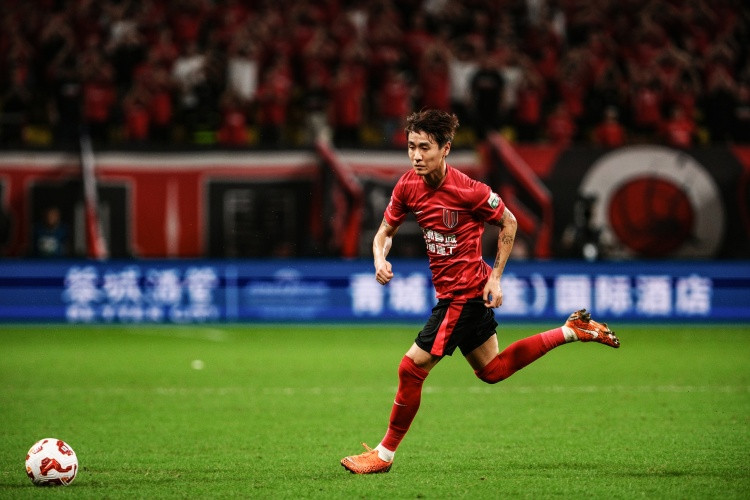 蓉城球员身价变化: 帅惟浩等11人上涨, 韦世豪、周定洋等14人下跌