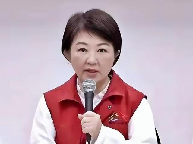 卢秀燕暴露真面目、郑丽文被逼入绝境！若想翻盘，恐怕只剩一条路​​蓝营爆发内讧，