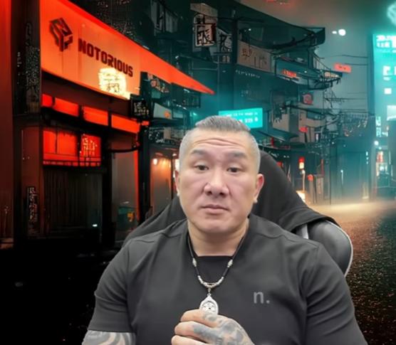 馆长昨天晚上在直播中也提到了李贞秀被民众党开除这件事，他说李贞秀虽然是“陆配”可