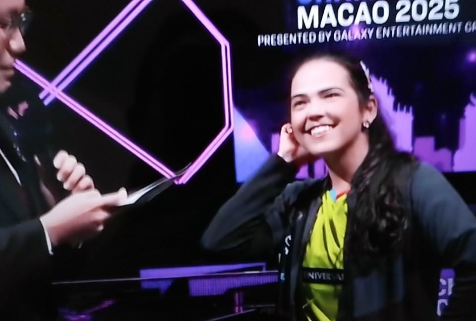 邱贻可最后也紧张了，迪亚兹3：2逆转王艺迪，首个晋级女单八强，要对阵孙颖莎了。好