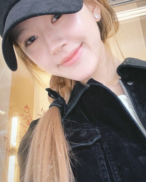 风是告密者，它把我所有思念都吹向你