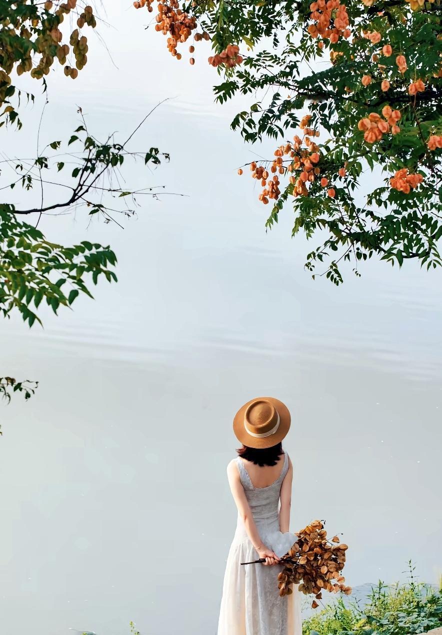 女人，可以风情，但不可风流倘若一个女人生性风流，即便她容貌再美、能力再强，优