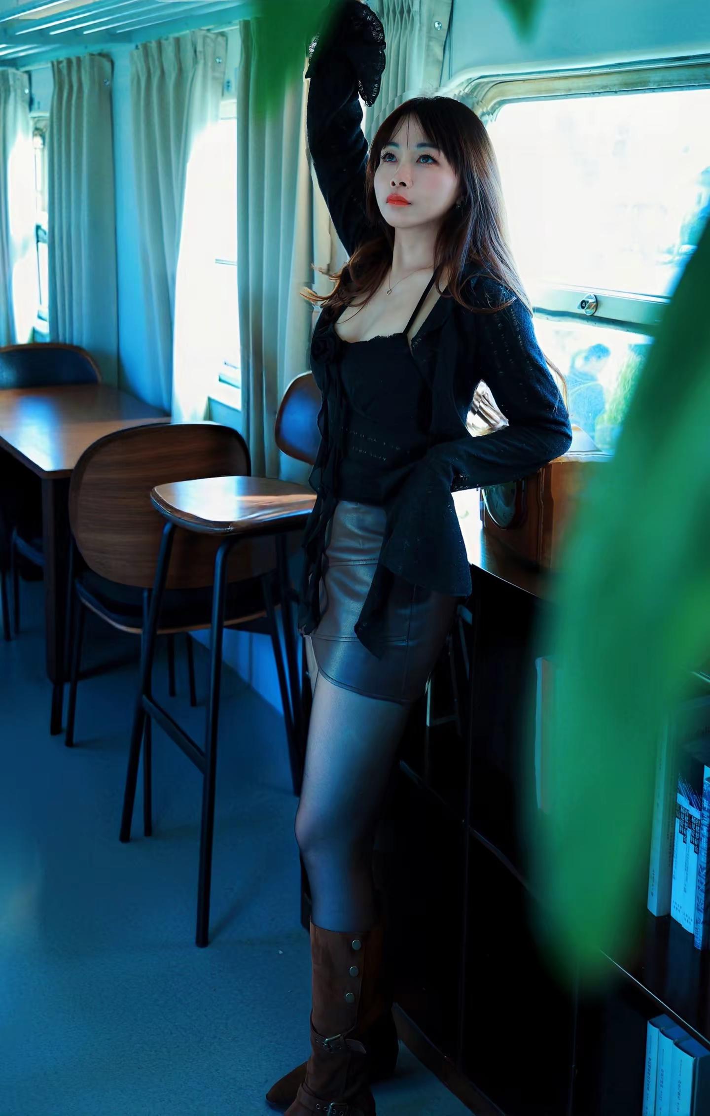 不要舍弃灵魂中那个高傲的自己耀眼一点你有资格