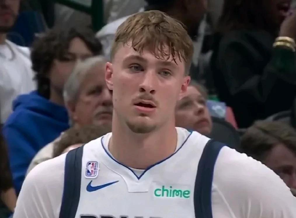 同样是打完职业生涯前4场常规赛！！！探花秀：埃奇库姆，场均得到22.3分5.8