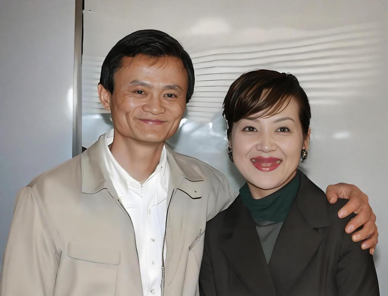 马云和夫人张瑛，都是富贵相。马云阿里巴巴马云张瑛豪宅