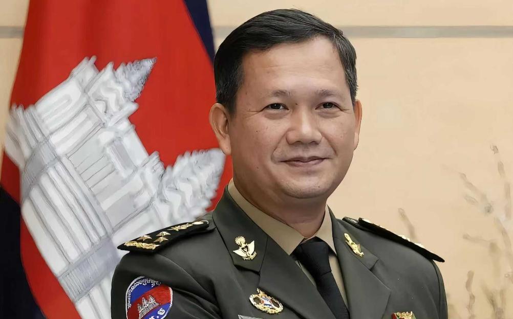 洪玛奈在美国军校的那几年显然是学“偏”了，没学到什么务实合作的道理，反倒学来了西