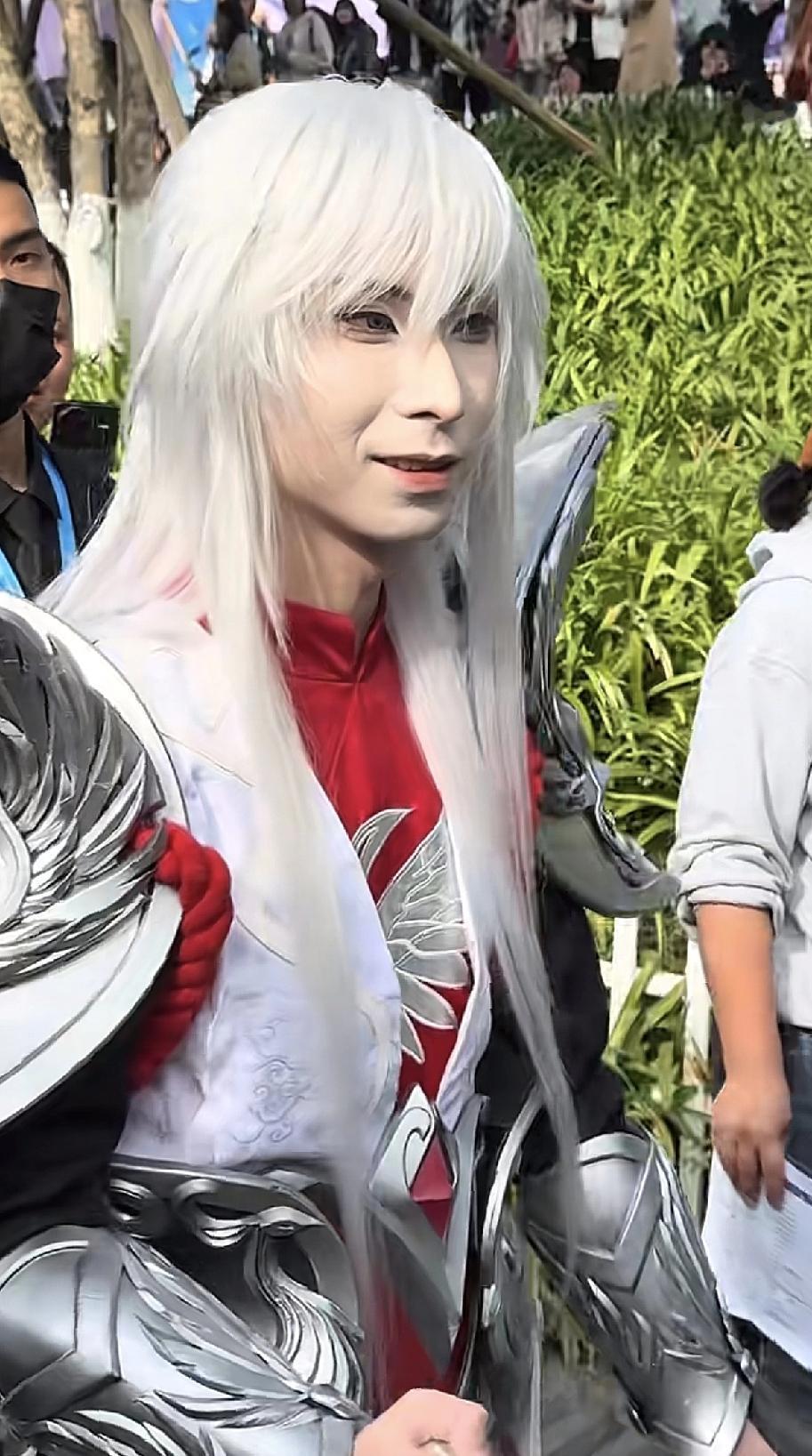 王者每次到重要场合，都要把梦泪拉出来羞辱一番[捂脸哭][捂脸哭][捂脸哭]王者扛把子