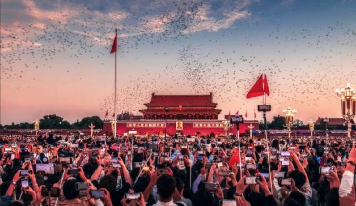 现在中国真正强大的地方，不是军事力量的强大，也不是科技的强大，而是中国有14亿人