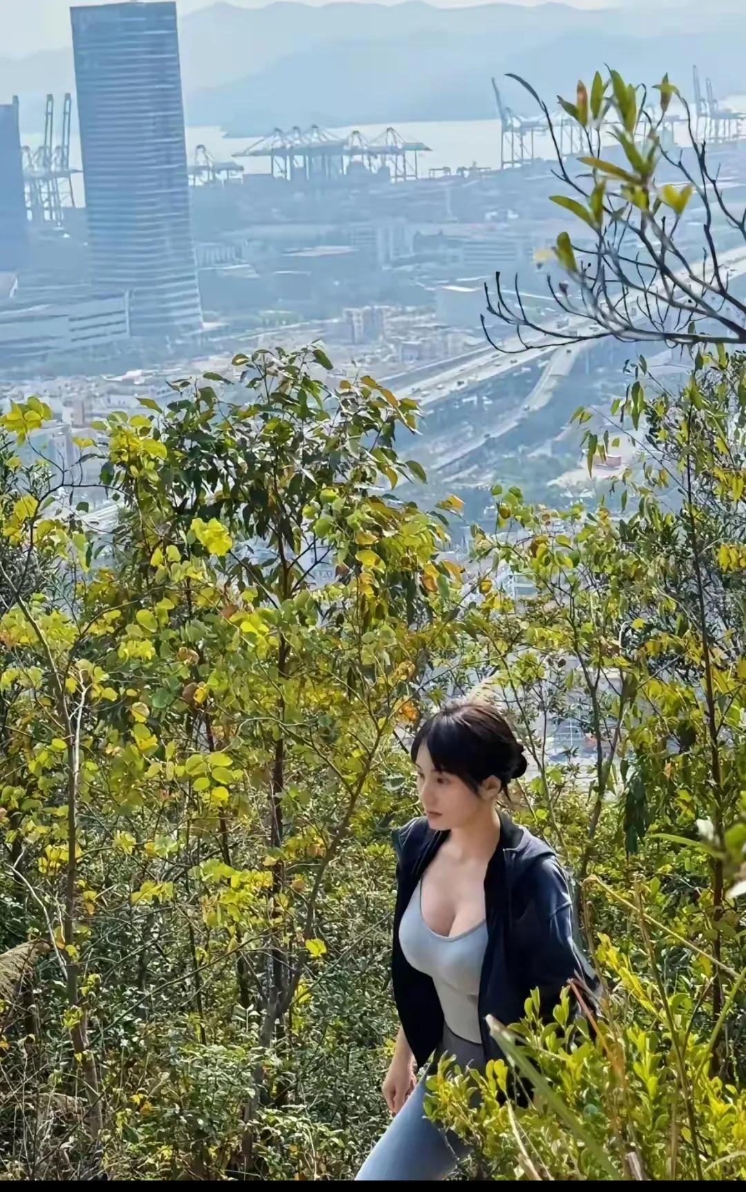 处处都是美景深秋的美景。高清美女