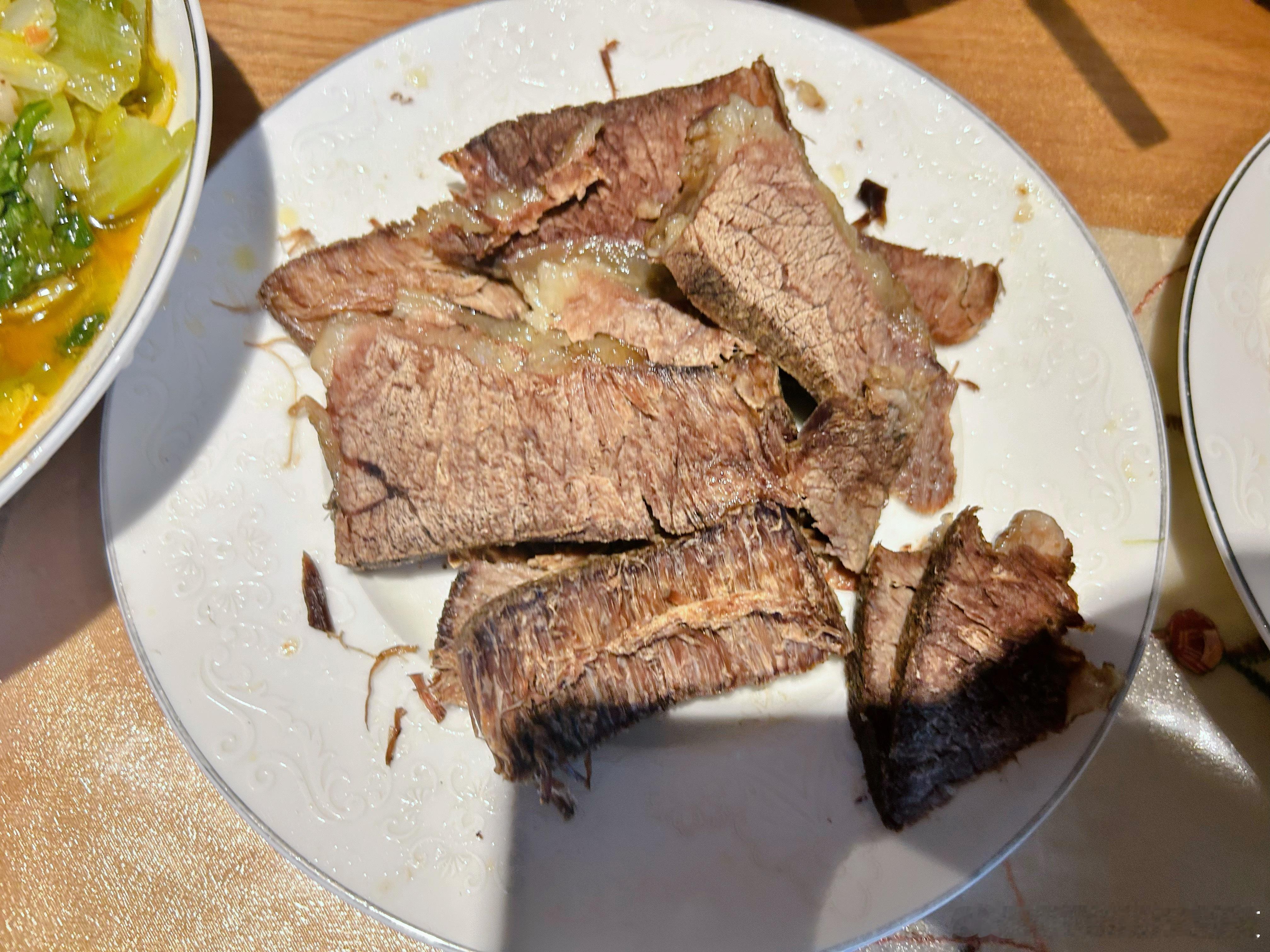 周末午餐在家吃，大片牛肉娃说太过瘾了彩虹家家常菜一日一食一记​​​