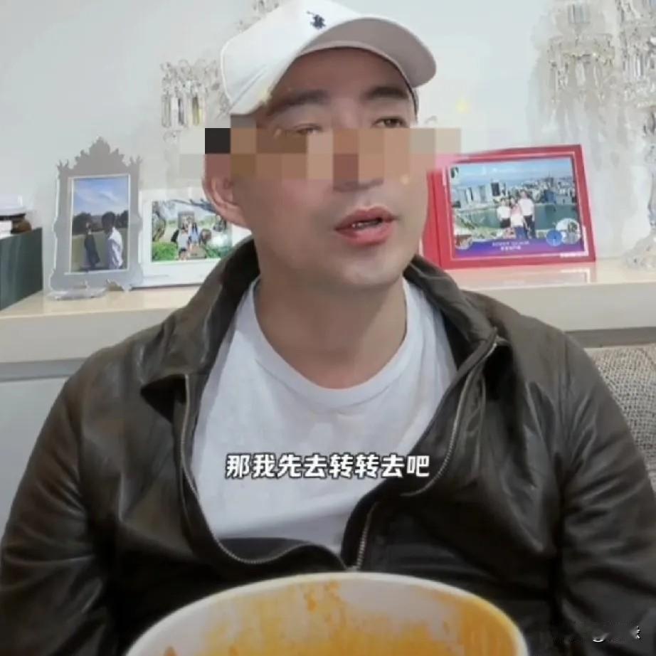 汪小菲太爱小玥儿了！他说，小孩子过年要穿新衣，想出去给玥儿买新衣服！问玥儿想