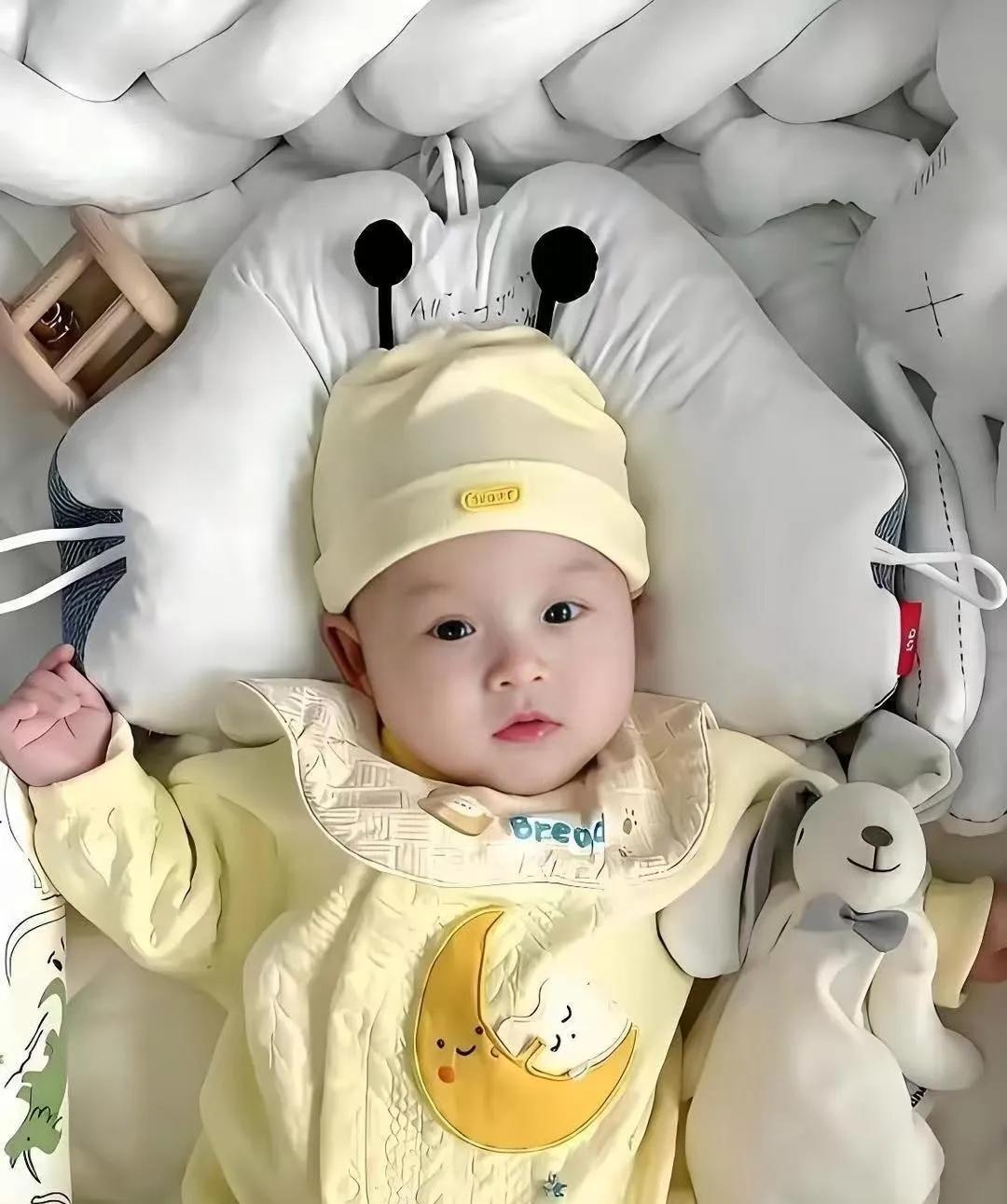 真实发生的事。河南商丘，一位怀孕8个月的准妈妈，丈夫因绝症离世。公婆主动退让了