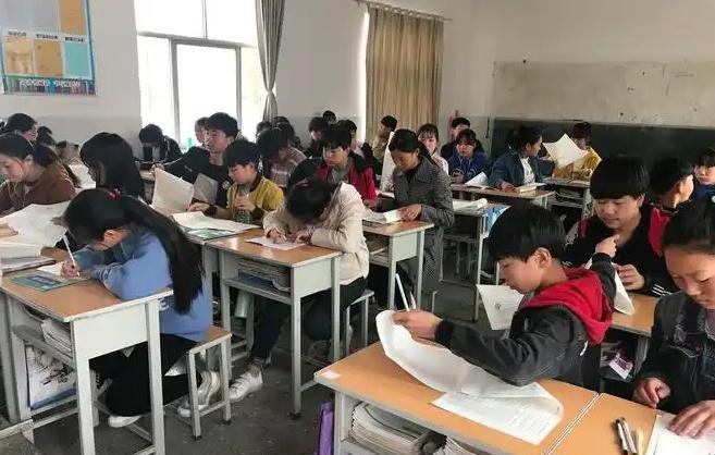 小学几年级，可以看出孩子成绩的好坏？1、从五年级下学期开始，数学如果考不到90