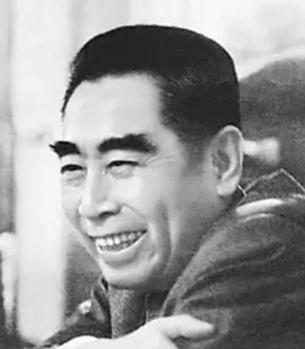 1962年，周总理东北考察竟看到了北京人民大会堂，他当场生气下令礼堂不得启用！