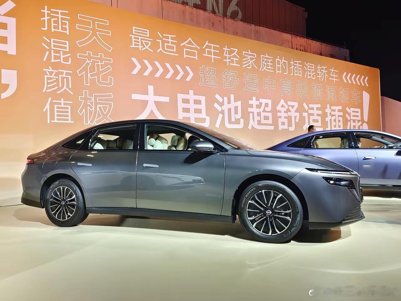 线上看了一下日产N6上市的直播，从N7、广州车展的天籁到今晚的N6，感觉东风日产