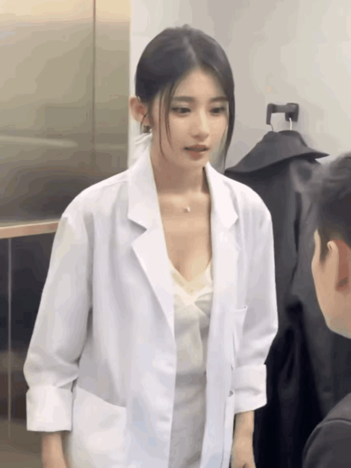 除了医生，还有哪些职业也穿白大褂