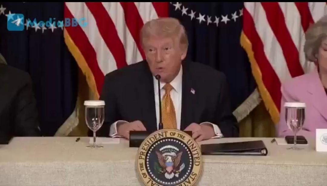 特朗普今天（北京时间3月17日）接受采访时表示伊朗封锁霍尔木兹海峡“不公平”，因