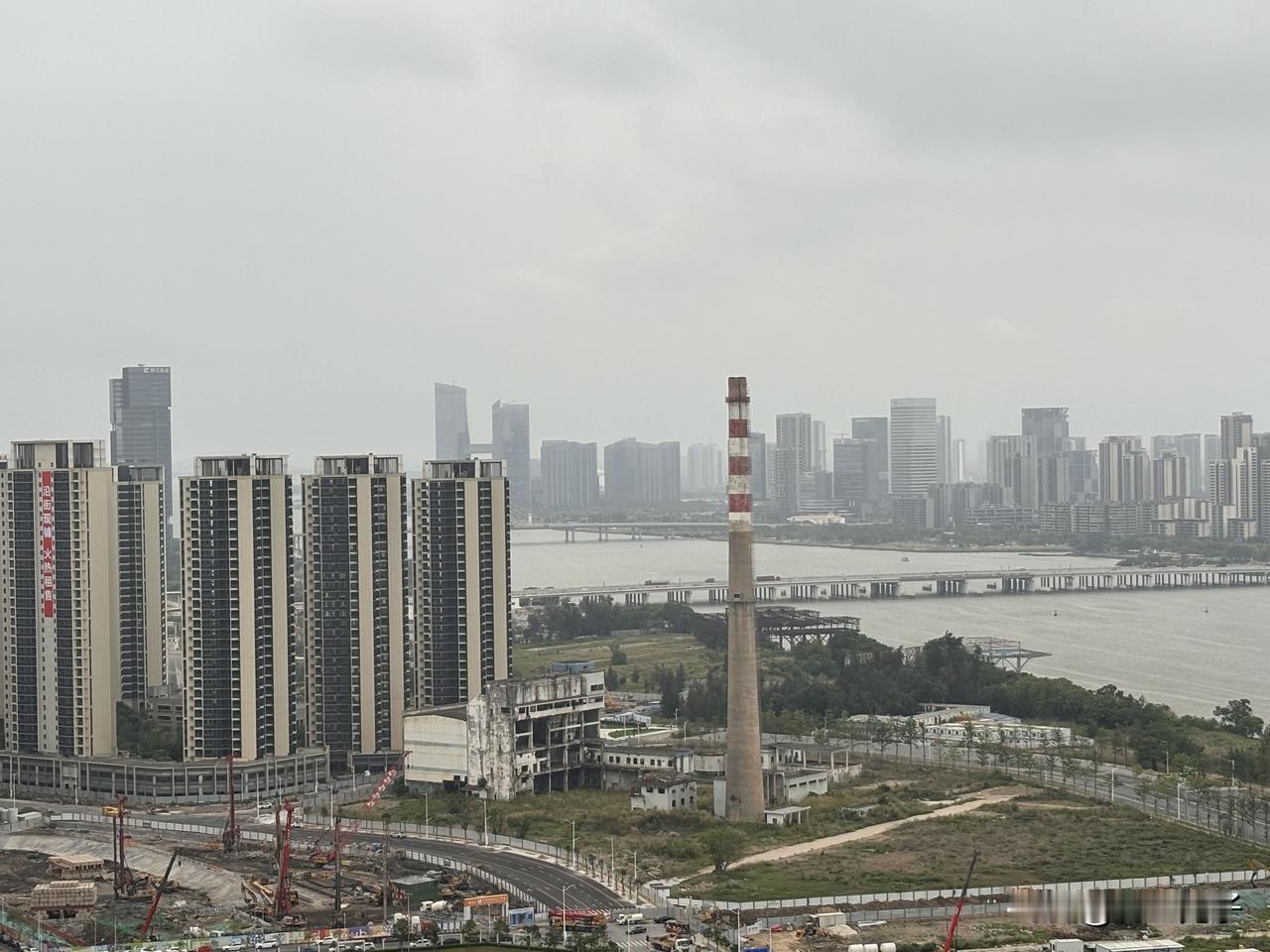 大家想要的并不是取消物业，而是取消质价不符的前期物业公司，要取消的是客观上形成的