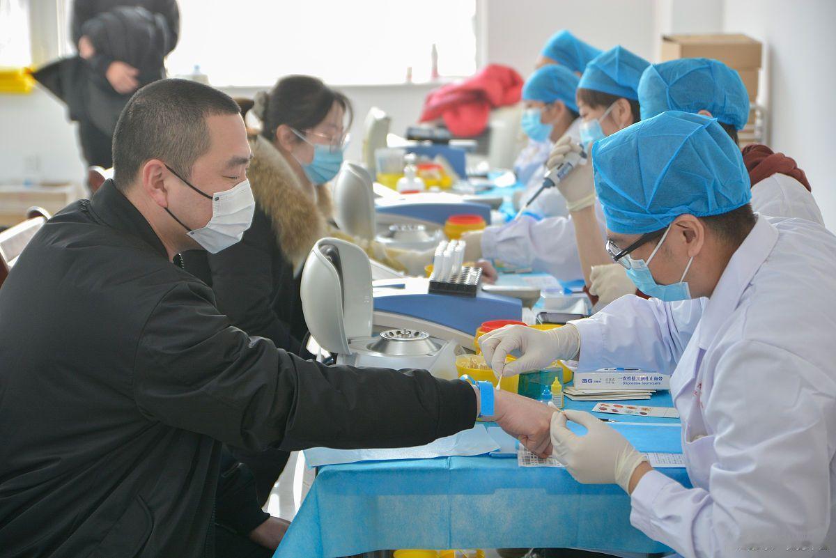 多地明确艾滋病告知义务。近期，重庆、云南、广东、广西。等地，通过立法。明确艾滋病