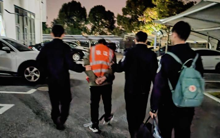 🌞重大间谍浮出水面，我国损失高等机密文件多达200多份！国家保密局爆出副教