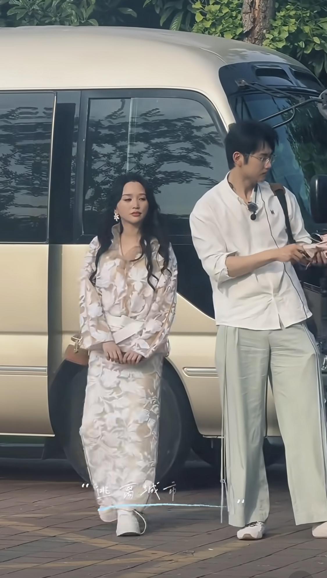 秦昊和孙程潇都是姐姐精挑细选的弟弟，可不是一般的弟弟。《妻子的浪漫旅行》中，