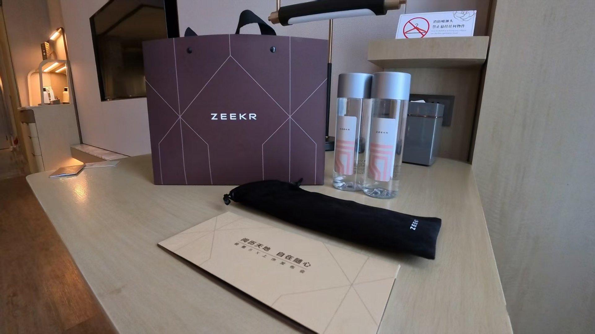 到宁波了，极氪接机依然是安排009，很有尊贵感新能源大牛说