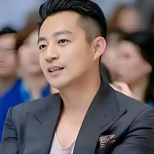 难怪汪小菲不愿理会s家了在他们还在为鸡毛蒜皮的事情算计的时候，他的格局早已达
