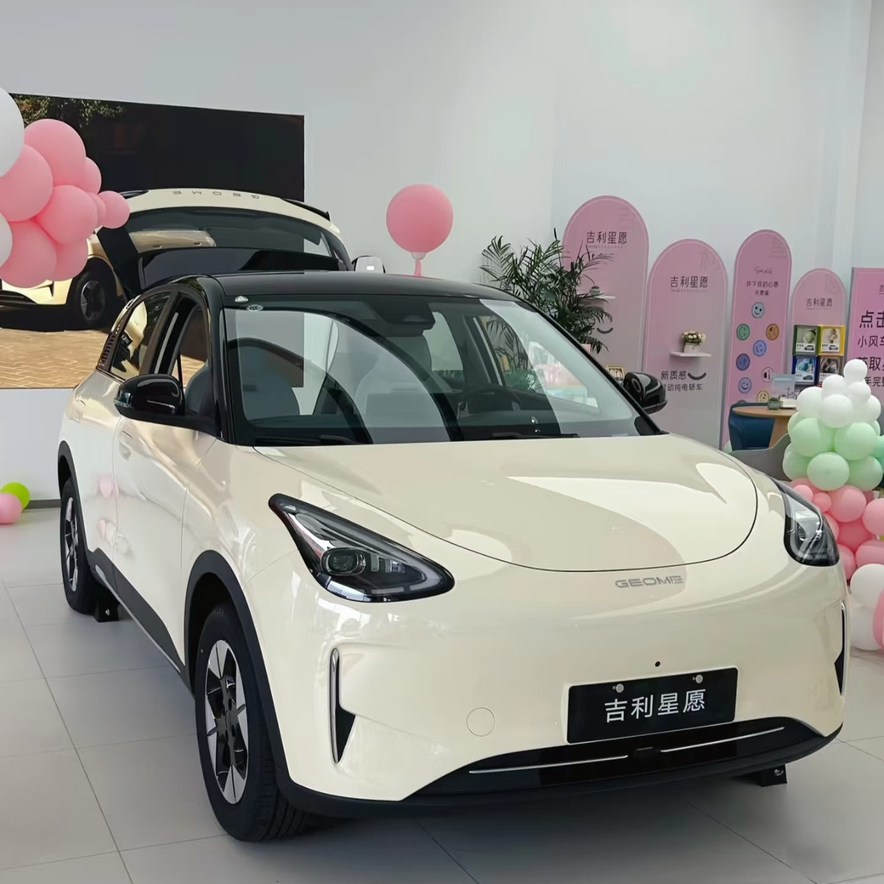 8月零售销量39651辆，全品类车型第一，把特斯拉和比亚迪都甩在身后。一台A0级纯电小车，凭什么？第