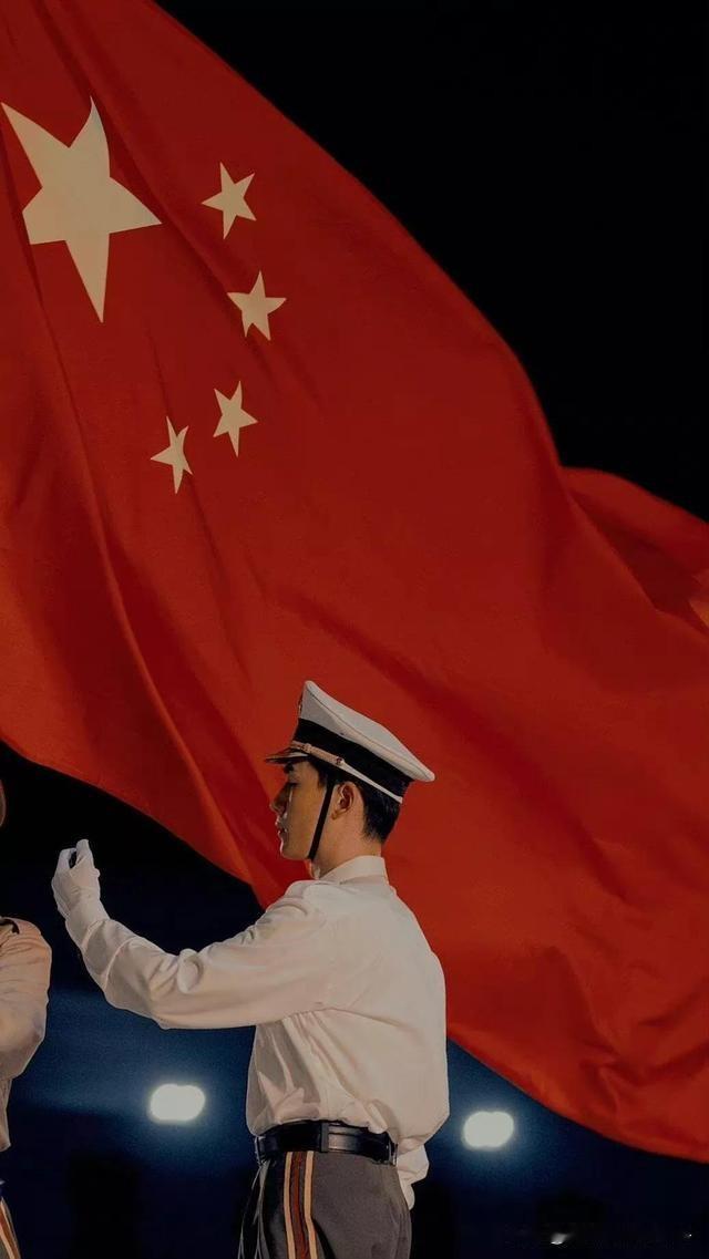 自己人不坑自己人，就没人坑得了中国人。要论玩谋略，世界上任何一个国家的人玩不