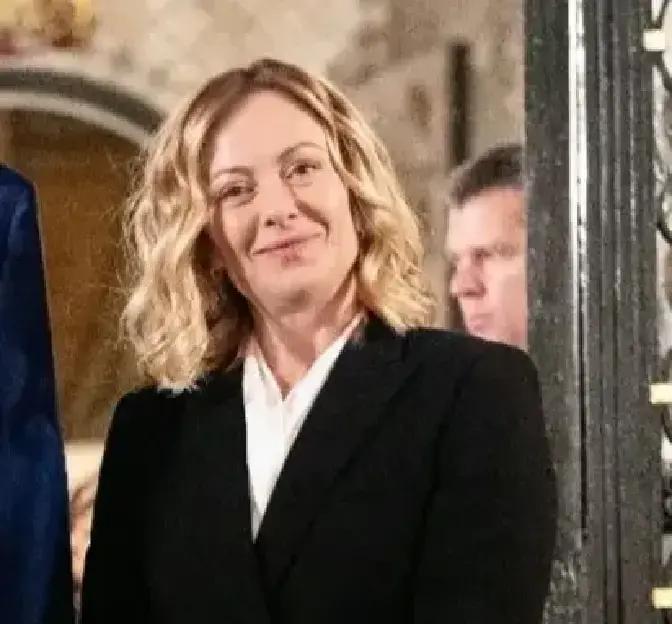 快讯！快讯！欧盟突然宣布了本周在布鲁塞尔，欧盟对外说明，将把在欧被冻