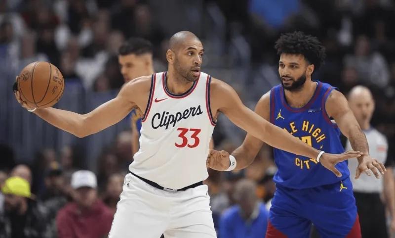 巴图姆：祖巴茨这笔交易是我18年生涯里最难受的一次。这笔交易我也挺意外的。比