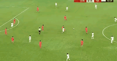 看看刘洋这个单刀被断走，是不是有点想念武磊？