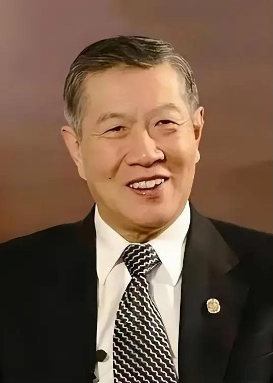 啥？李昌钰，那个<em>神</em>一样的华人神探，居然被判<em>伪造</em>证据了？这消息一出，简直比电影情节