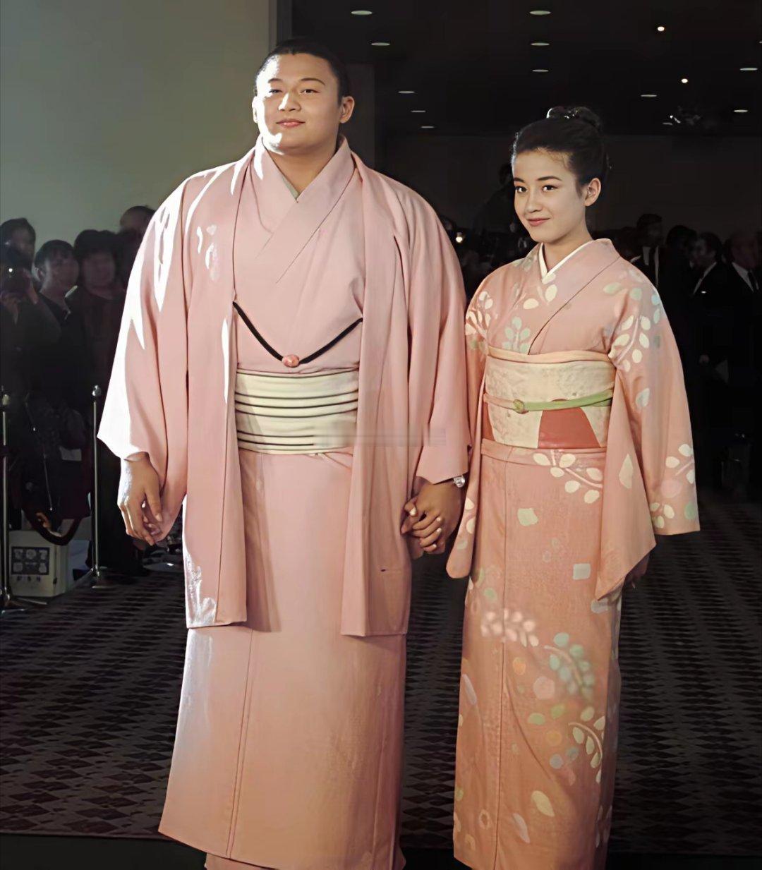 日本王祖贤爱上相扑选手被男方家长和日本国民嫌弃配不上