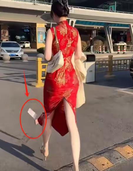 商家，商家，你在哪里？高考结束了，你的旗袍昨天估计已经被申请退货了，你可要把好关