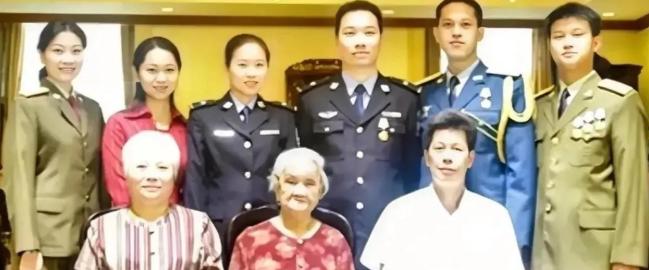 1995年，16岁的流浪女孩被好心人带回家当保姆，干活勤快又懂事，深得雇主一家人