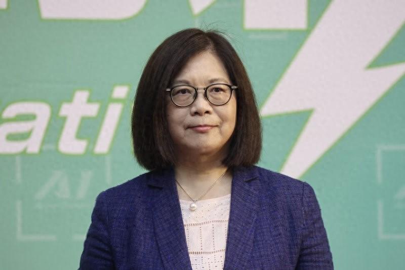 对于遭越南抗议登上太平岛，台海委会主委管碧玲叫嚣，此次抗议并没有特别加强力度，