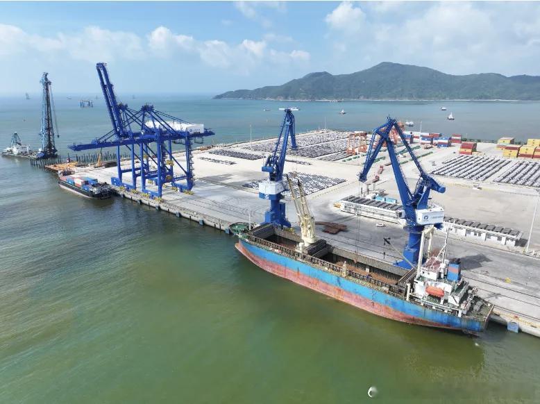 东南亚战略落子加速！比亚迪印尼工厂（西爪哇省苏邦）建设收尾，130件、总重248