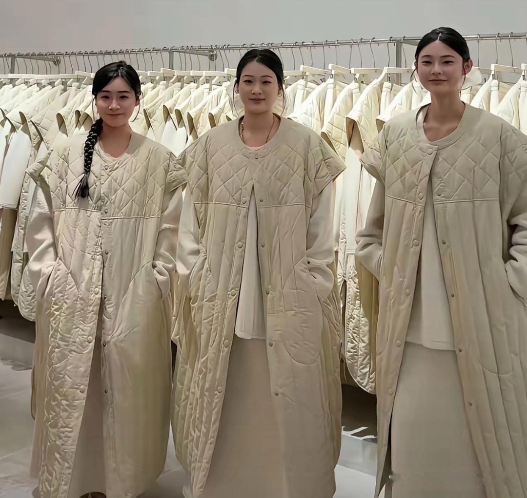 这衣服真是哪里好看了，欣赏不了一点