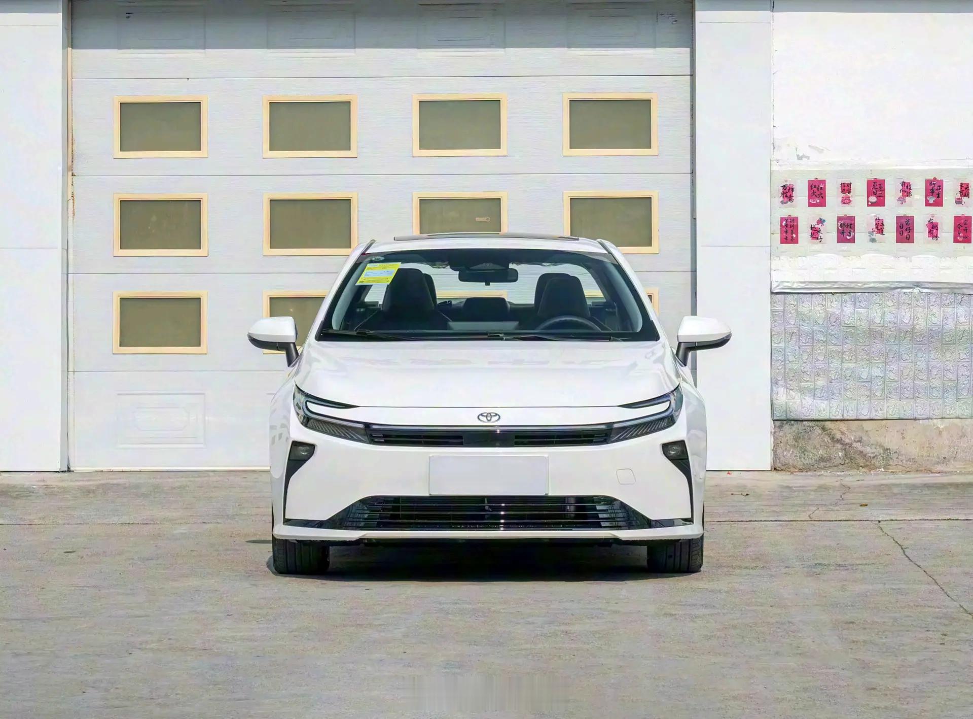 新卡罗拉上市，丐版内饰长这样