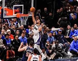 国王队“自杀五小”打西部第一雷霆？结果就是:施罗德，32岁，身高185，21