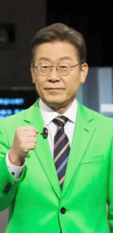 最新消息韩国突然宣布了8月6号韩国宣布，说9月底开始，三人以上的