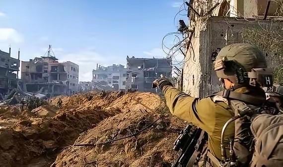 黎巴嫩士兵打出悲壮一战，仅靠3人击退数百名以色列伞兵，特拉维夫指挥部鸦雀无声！