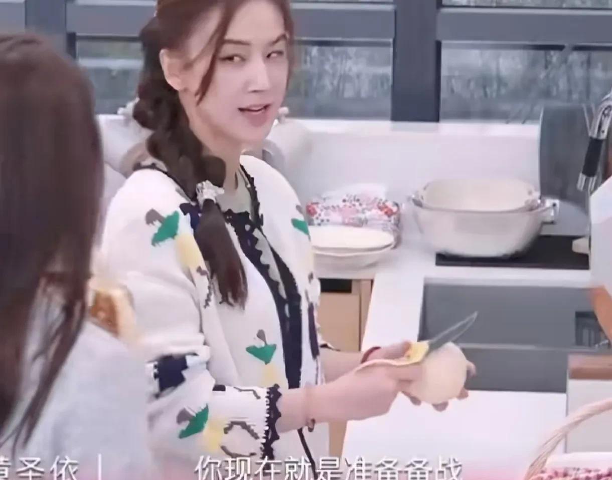 洛杉矶奥运会是否参加？樊振东没确定，但陈梦确定了！在综艺节目中，黄圣依问陈梦
